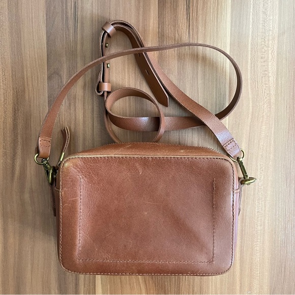 Madewell Transport Camera Bag - Picture 2 of 9